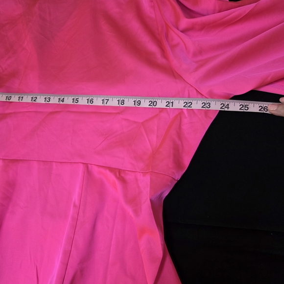 Torrid Women's Hot Pink Button-Up Top 2X 18-20 - Picture 5 of 8